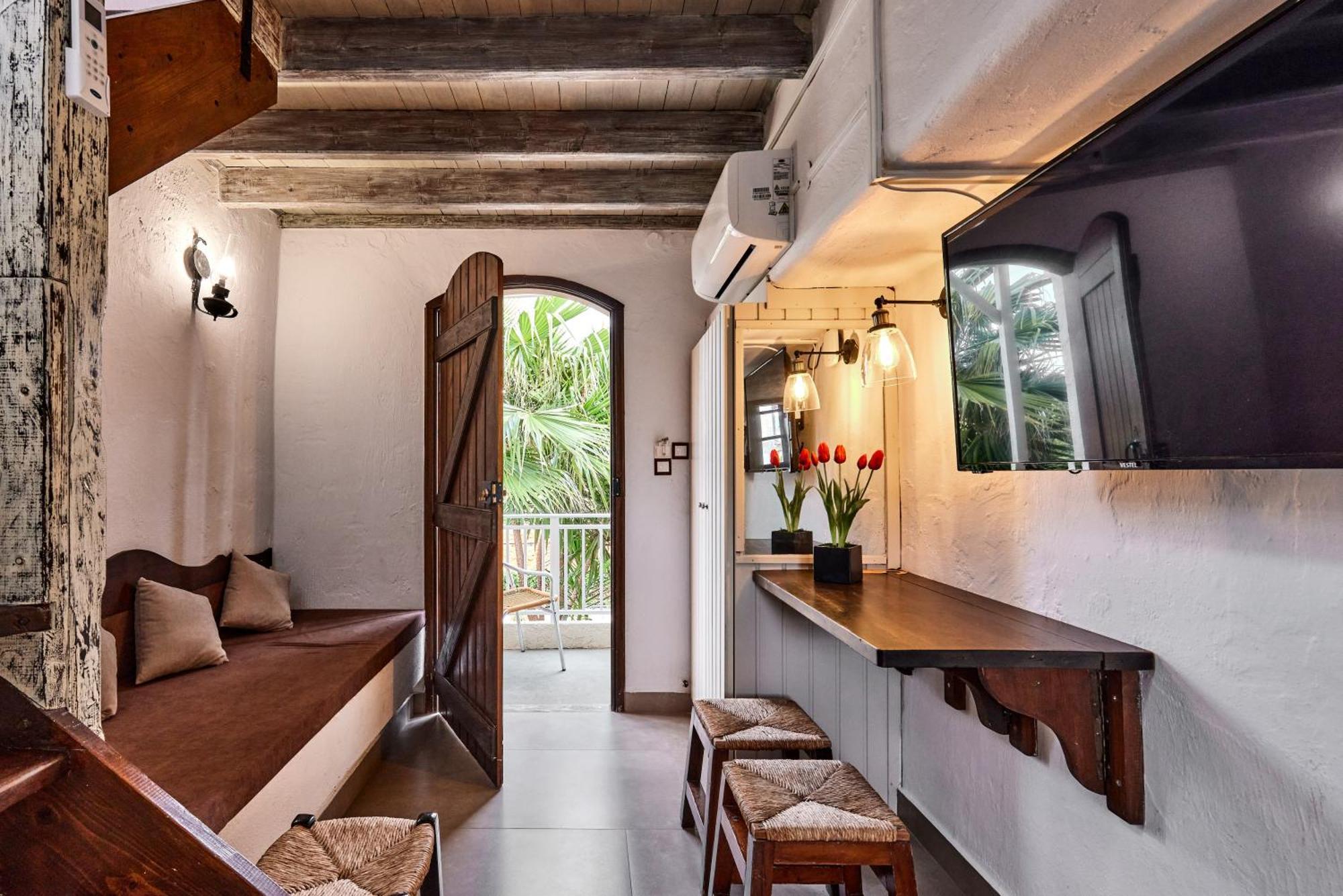 Mila Malia Studios Hotel Экстерьер фото