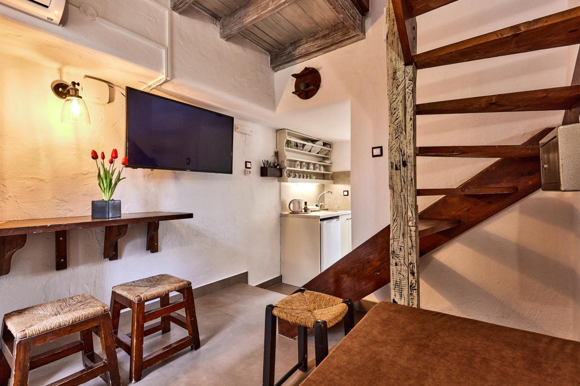 Mila Malia Studios Hotel Экстерьер фото