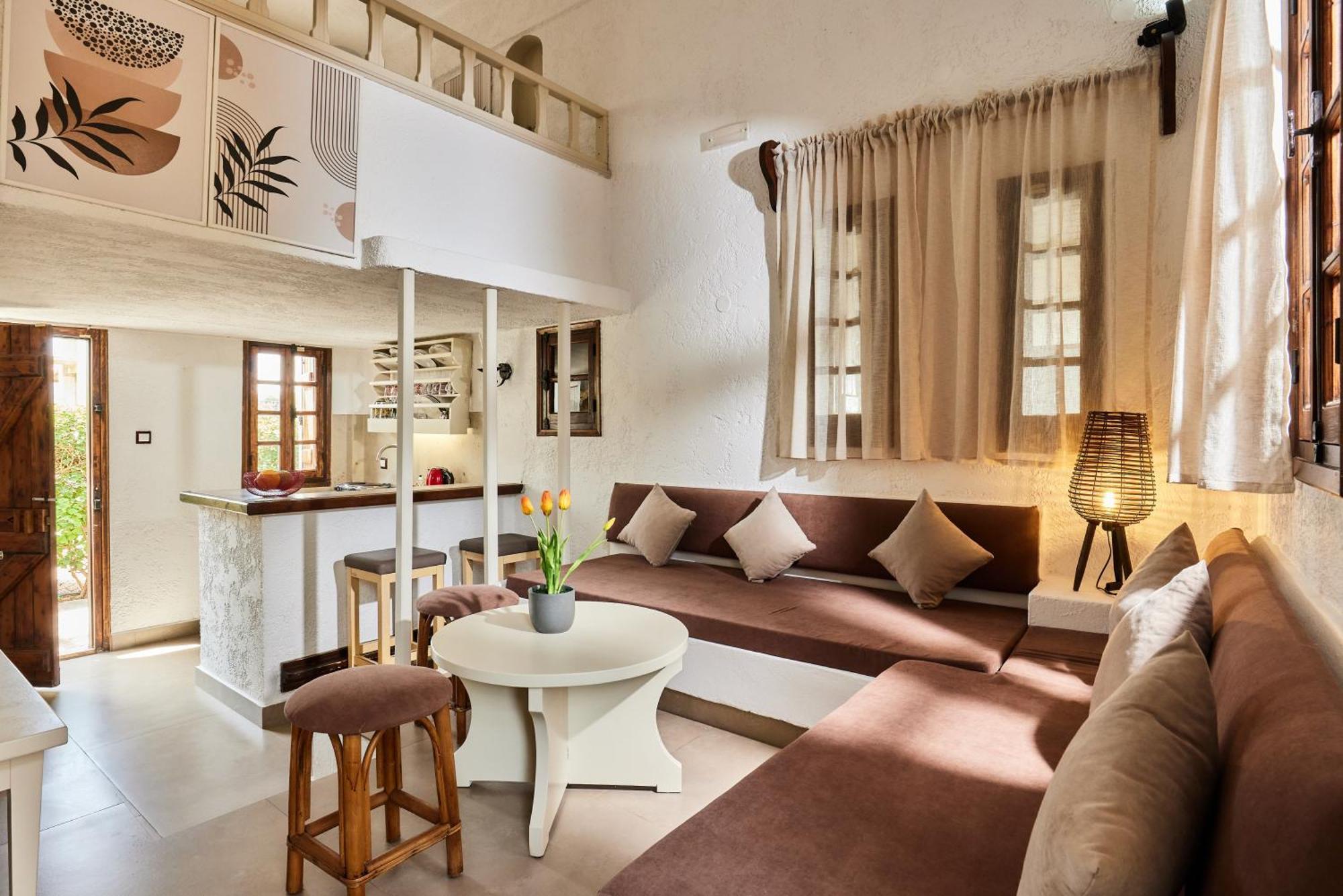 Mila Malia Studios Hotel Экстерьер фото