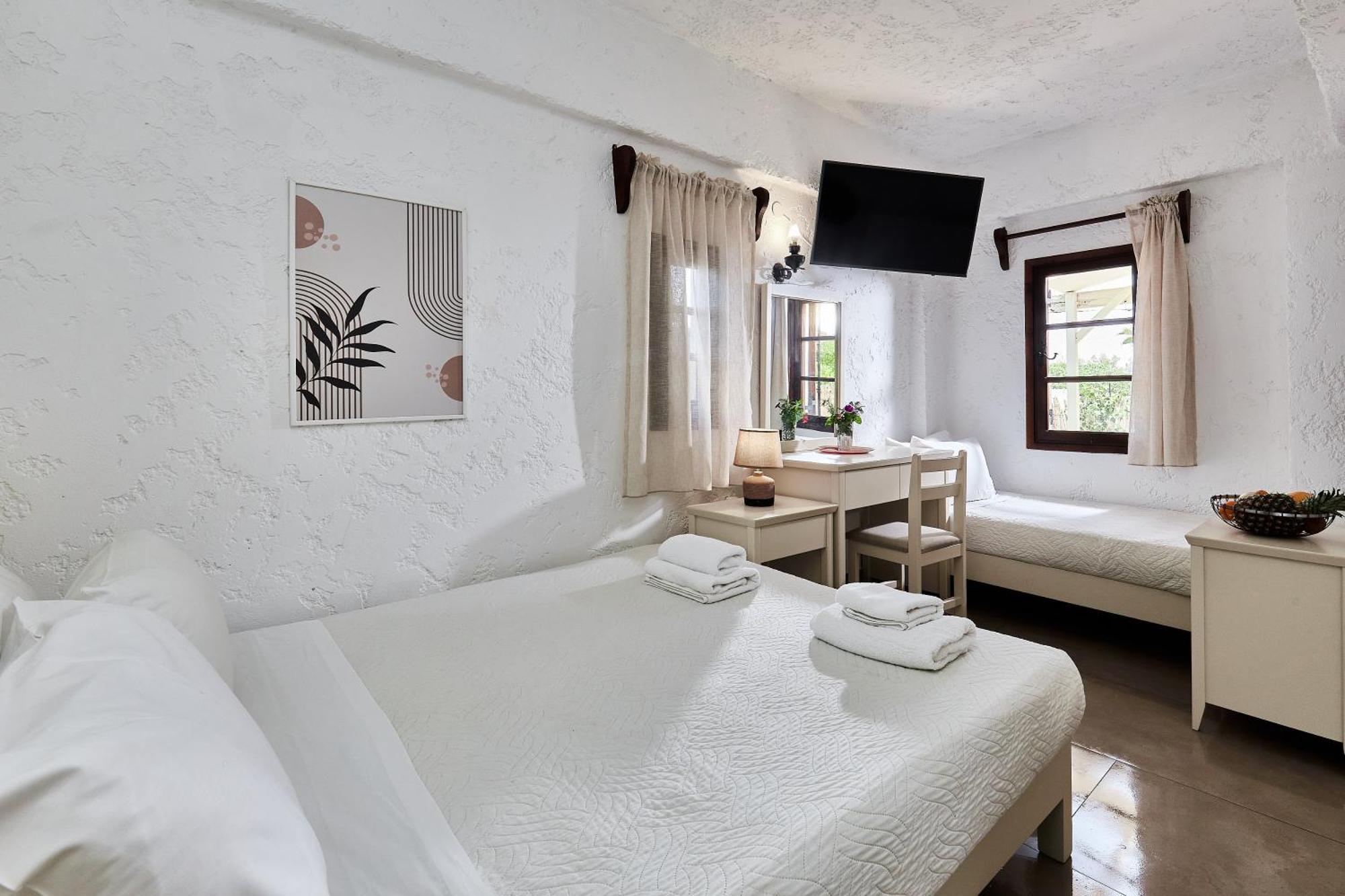 Mila Malia Studios Hotel Экстерьер фото