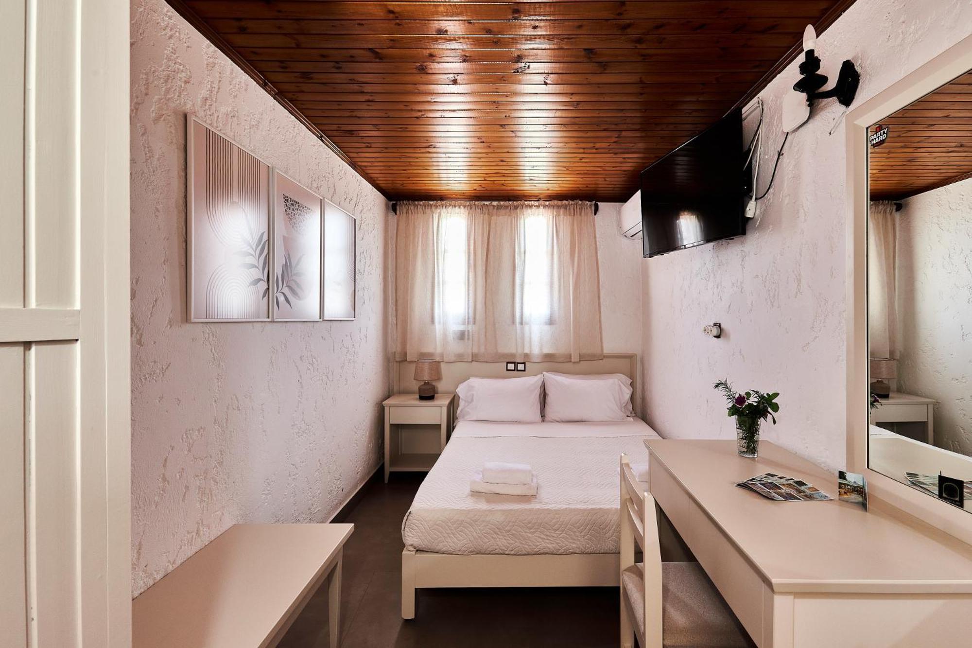 Mila Malia Studios Hotel Экстерьер фото