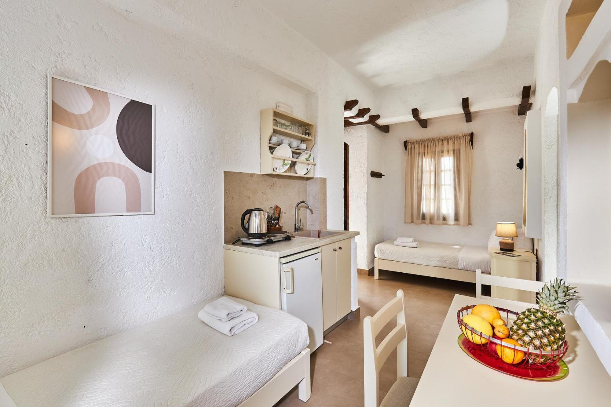 Mila Malia Studios Hotel Экстерьер фото