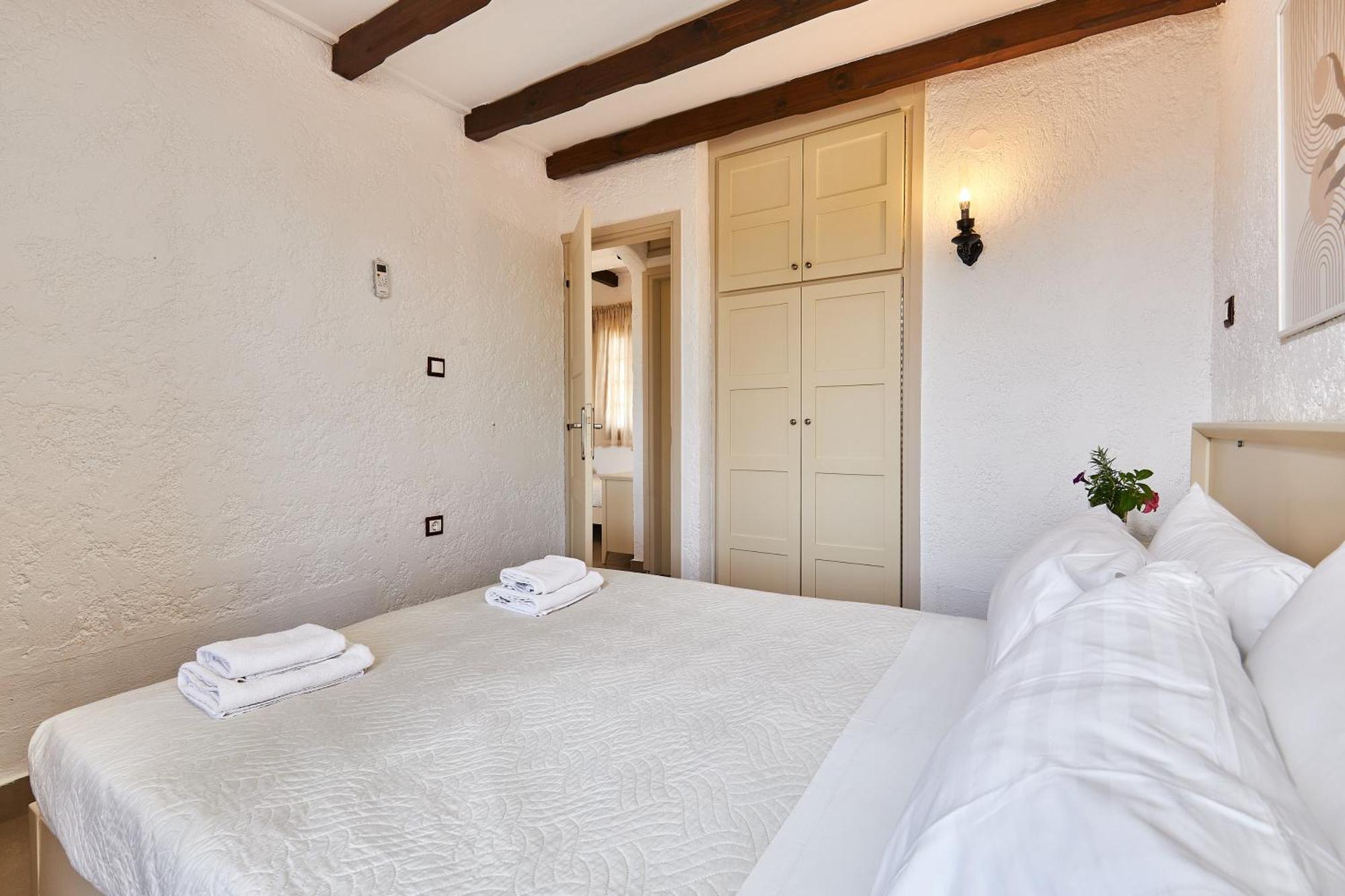 Mila Malia Studios Hotel Экстерьер фото