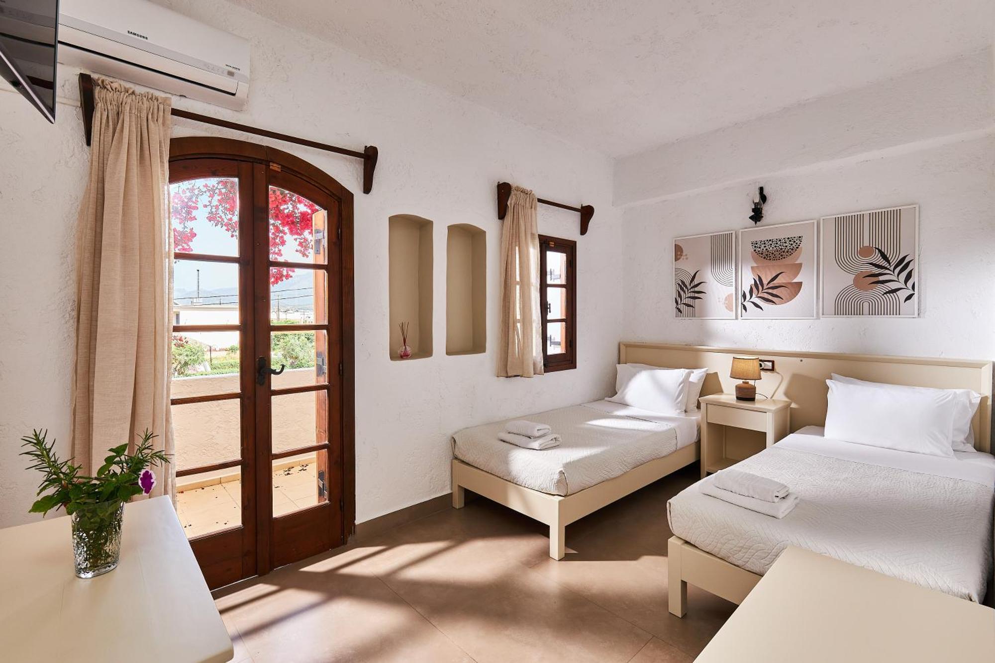 Mila Malia Studios Hotel Экстерьер фото
